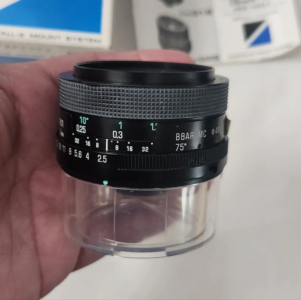 TAMRON 28mm F2.5 BBAR ADAPTALL 02B MANUAL FOCUS WIDE ANGLE LENS & Fd Adapter